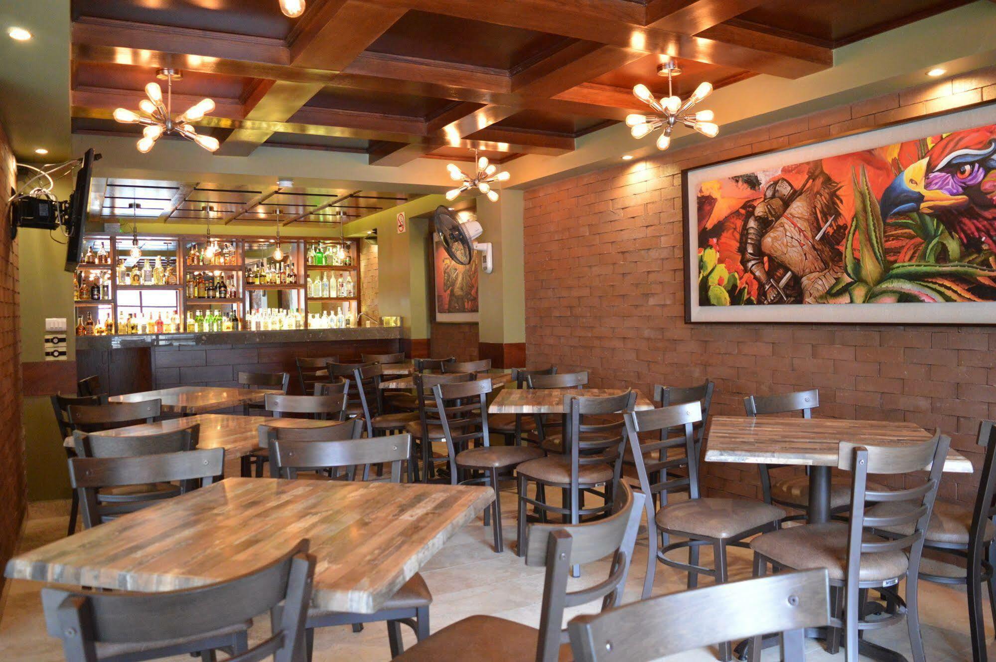 Del Virrey Hotel