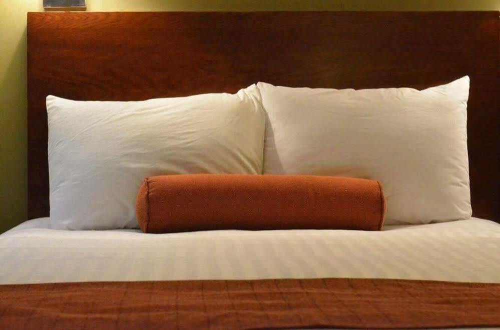 Del Virrey Hotel 3*