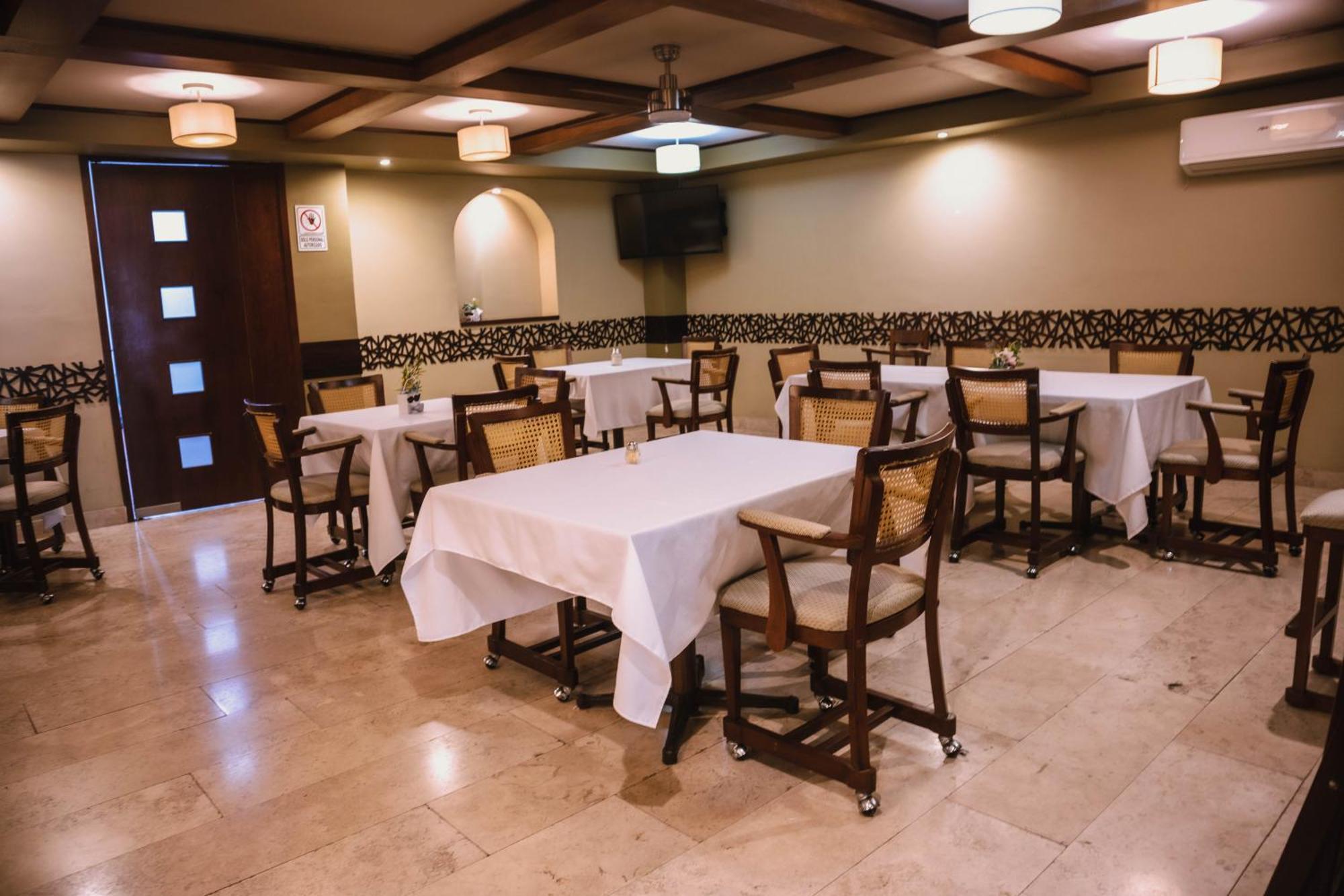 Del Virrey Hotel
