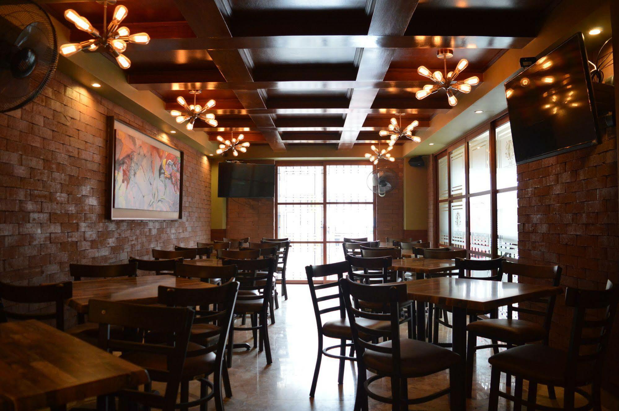Del Virrey Hotel